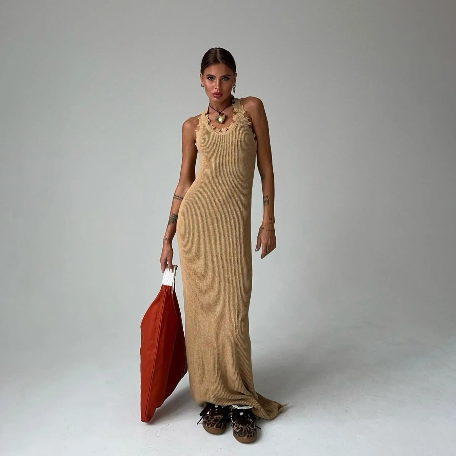 Frayed Hem Slim Fit I-shaped Vest Knitted Dress - Bellarte Enchanté Frayed Hem Slim Fit I-shaped Vest Knitted Dress